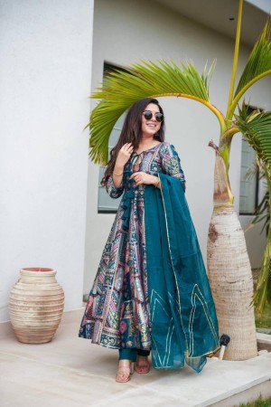 Luxurious beautiful chinnon silk teal suit set